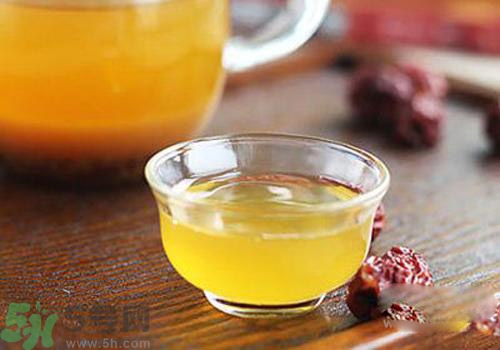 一天喝多少蜂蜜水合適？怎么正確喝蜂蜜水？