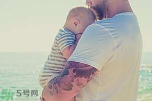 洗紋身要多久才能洗掉？洗紋身后多久能沾水？