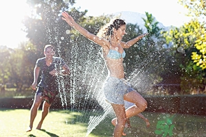 沒空調(diào)怎么讓屋里涼快？屋里沒空調(diào)怎么降溫？