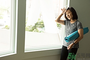 沒空調(diào)怎么讓屋里涼快？屋里沒空調(diào)怎么降溫？