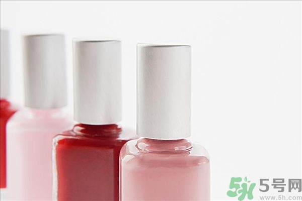 指甲油會(huì)過(guò)敏嗎？涂指甲油過(guò)敏怎么辦？