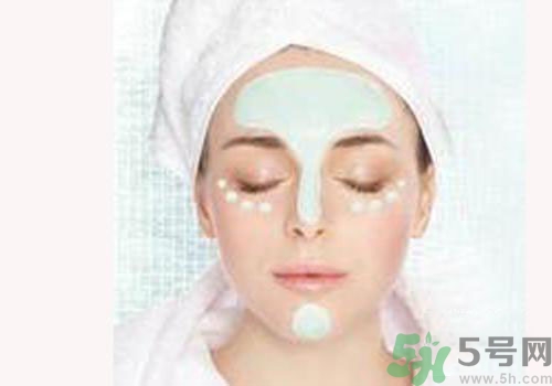 面膜敷在臉上辣辣的是怎么回事？敷面膜之后臉上感覺辣辣的是怎么回事？