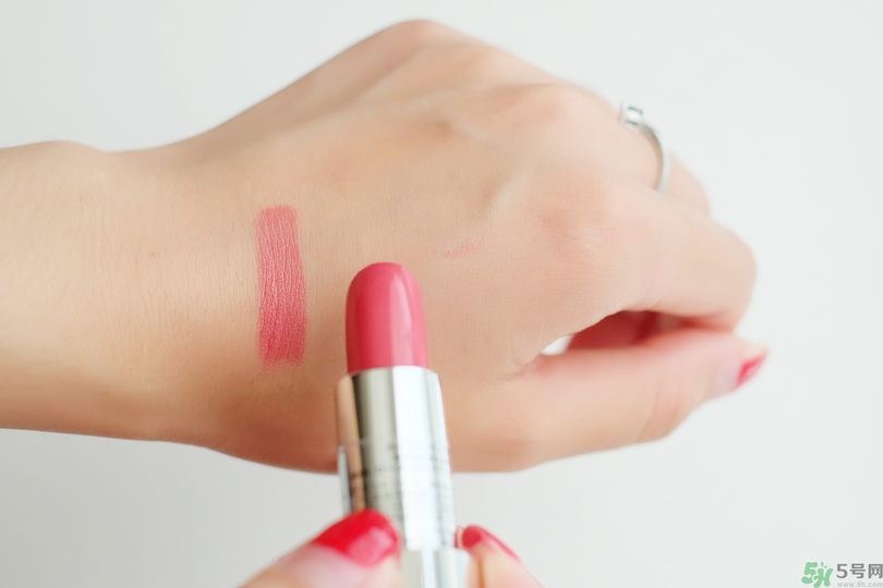 怎么選擇適合自己的口紅顏色？口紅顏色怎么選？