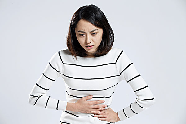 吃涼的胃疼是怎么回事？吃冷的肚子疼怎么辦？