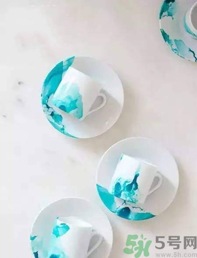 指甲油會過期嗎？指甲油過期是什么樣的？