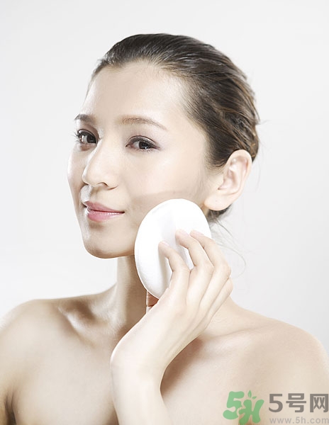 長(zhǎng)痱子擦什么好的最快？長(zhǎng)痱子了怎么辦？