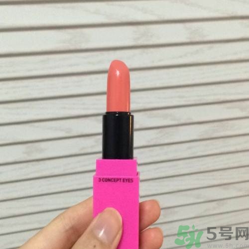 怎么選擇適合自己的口紅顏色？口紅顏色怎么選？