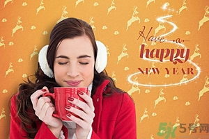 指甲油能補車漆嗎？怎么用指甲油補車漆？