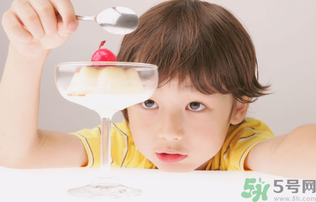 寶寶可以吃冰淇淋嗎?寶寶多大能吃冰淇淋? 寶寶可以吃冰淇淋嗎?寶寶多大能吃冰淇淋?