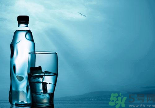 礦泉水和純凈水的區(qū)別是什么？礦泉水和純凈水哪個好？