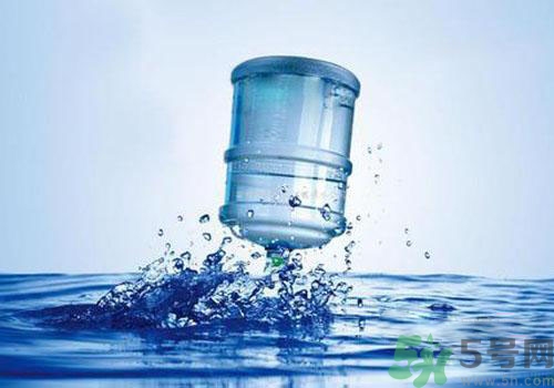 礦泉水和純凈水的區(qū)別是什么？礦泉水和純凈水哪個好？