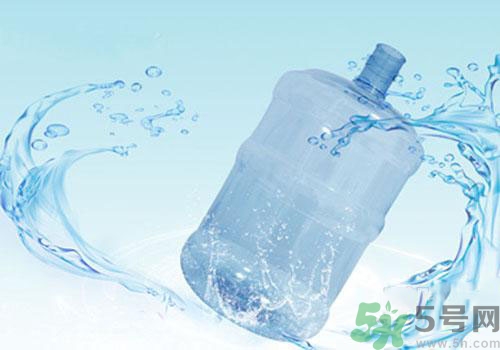 礦泉水和純凈水的區(qū)別是什么？礦泉水和純凈水哪個好？