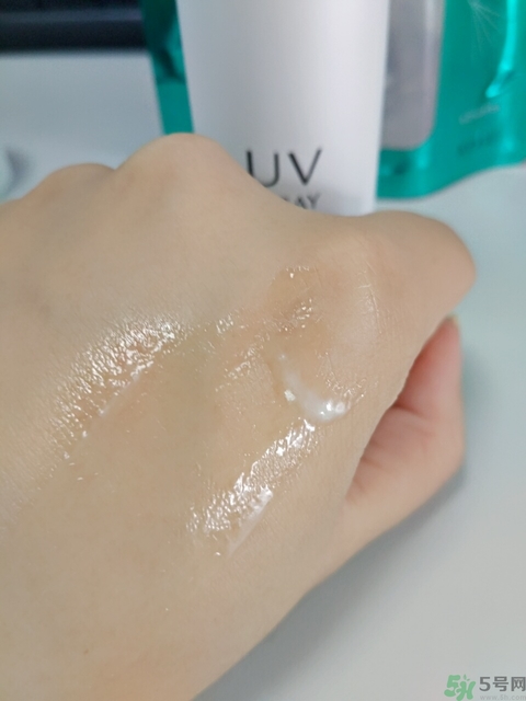 高絲fasio舒涼防曬噴霧怎么樣？fasio舒涼防曬噴霧好用嗎？