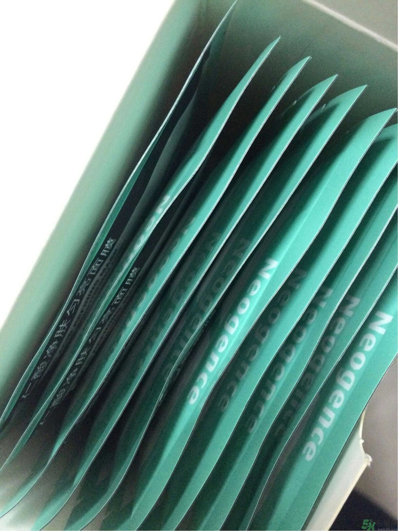 Neogence霓凈思杏仁酸面膜怎么樣？使用方法