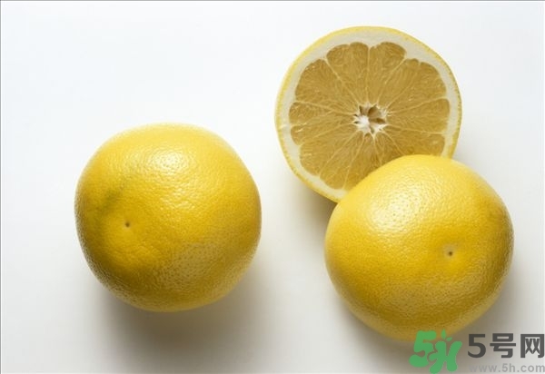 柚子是熱性的嗎？吃柚子要注意什么？