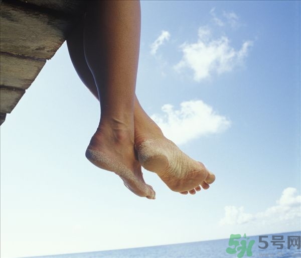 腳水腫是怎么回事？腳水腫了怎么辦？