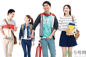 怎么和新同學(xué)聊天？怎么和新同學(xué)相處？