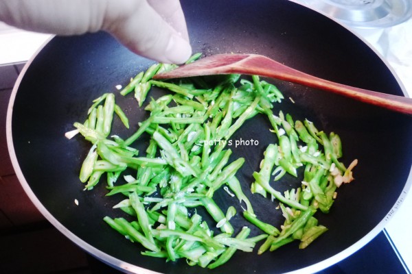 豆角隔夜還能吃嗎？隔夜的豆角能吃嗎？