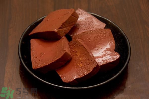 吃豬血會(huì)上火嗎？上火可以吃豬血嗎？