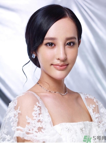 乳暈大是什么原因？乳暈大正常嗎？