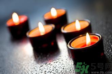 滴蠟對身體有傷害嗎？滴蠟是什么感覺？