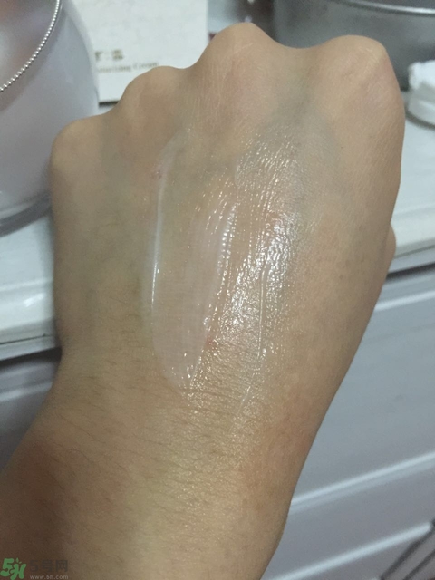 whoo后美白膏真假辨別對比圖 whoo后美白膏真假辨別對比圖