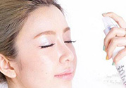保濕噴霧可以當(dāng)爽膚水嗎？保濕噴霧和爽膚水有什么區(qū)別？
