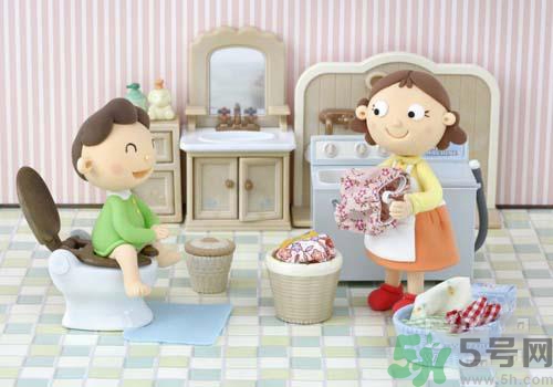 洗衣粉和洗衣液哪個(gè)好？洗衣粉和洗衣液哪個(gè)更傷手？