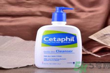 cetaphil絲塔芙溫和無泡潔面乳適合什么膚質(zhì)？cetaphi潔面乳敏感膚質(zhì)可以用嗎？