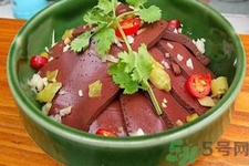 寶寶可以吃豬血嗎？寶寶多大可以吃豬血？