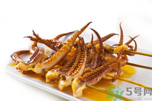 柚子和魷魚能一起吃嗎?柚子和魷魚一起吃會怎么樣 柚子和魷魚能一起吃嗎?柚子和魷魚一起吃會怎么樣