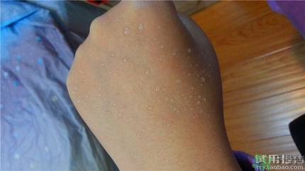 安耐曬小金瓶怎么樣?安耐曬小金瓶好用嗎?