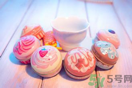 悅詩(shī)風(fēng)吟和愛麗小屋哪個(gè)好？悅詩(shī)風(fēng)吟和伊蒂之屋哪個(gè)好？