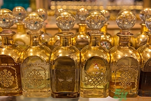 香水里面有麝香嗎？香水里面含有麝香有危害嗎？