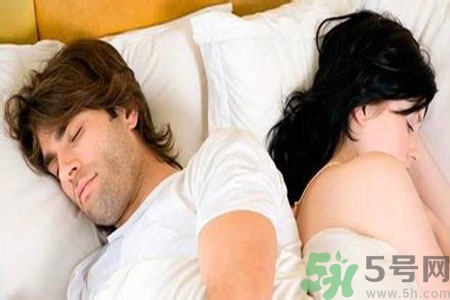 怎么根據(jù)自己的尺寸選擇避孕套？避孕套的尺寸應(yīng)該怎么選？