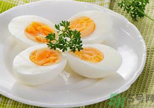 煮熟的雞蛋隔夜可以吃嗎？吃了隔夜的熟雞蛋有什么危害？