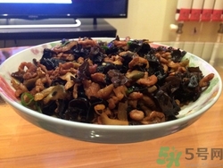 榨菜和木耳可以一起吃嗎?榨菜和木耳怎么炒 榨菜和木耳可以一起吃嗎?榨菜和木耳怎么炒