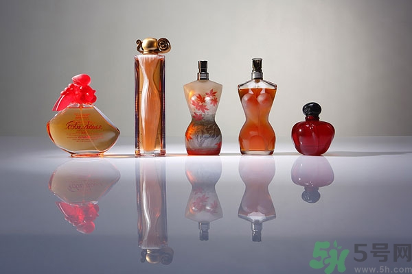 香水噴到臉上去了怎么辦？怎么噴香水才是正確的？