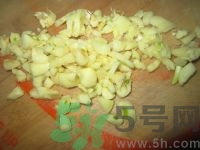 榨菜和木耳可以一起吃嗎?榨菜和木耳怎么炒 榨菜和木耳可以一起吃嗎?榨菜和木耳怎么炒