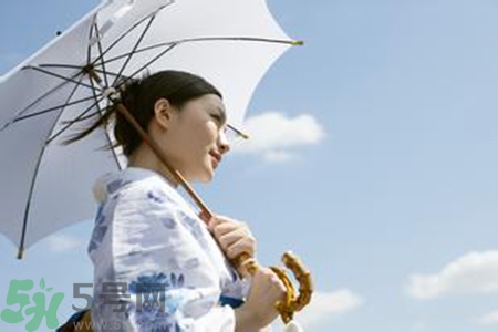 太陽(yáng)傘臟了怎么清洗？太陽(yáng)傘臟了怎么辦？