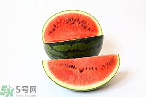 如何辨別西瓜生熟？怎么看西瓜熟不熟？