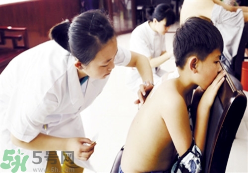 經(jīng)期可以貼三伏貼嗎？來(lái)月經(jīng)可以貼三伏貼嗎？