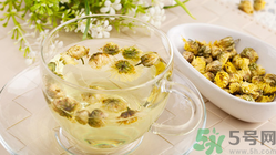 陳皮可以和菊花泡水嗎?陳皮能和菊花一起喝嗎? 陳皮可以和菊花泡水嗎?陳皮能和菊花一起喝嗎?