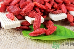 晚上吃枸杞能減肥嗎?晚上吃枸杞有什么好處 晚上吃枸杞能減肥嗎?晚上吃枸杞有什么好處