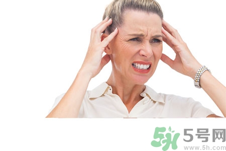 女人濕氣重的癥狀有哪些？女人濕氣重有什么表現(xiàn)？