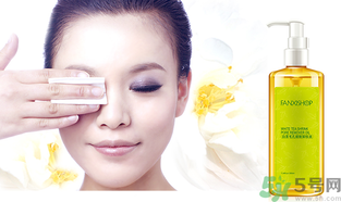 卸妝油可以當(dāng)洗面奶用嗎？卸妝水能卸指甲油嗎？