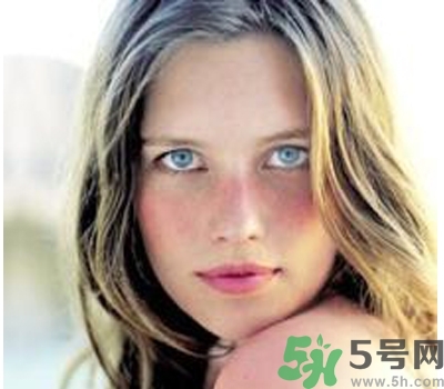 敏感性皮膚用什么洗面奶？敏感性皮膚怎么修復(fù)？