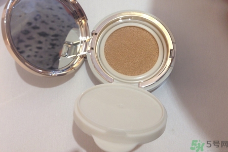 雪花秀櫻花氣墊怎么用？雪花秀櫻花蝴蝶氣墊使用方法