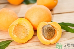 杏子不太熟能吃嗎？杏子不太熟怎么辦？