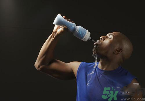 為什么喝水會(huì)惡心？喝水有時(shí)感覺(jué)惡心是怎么回事？